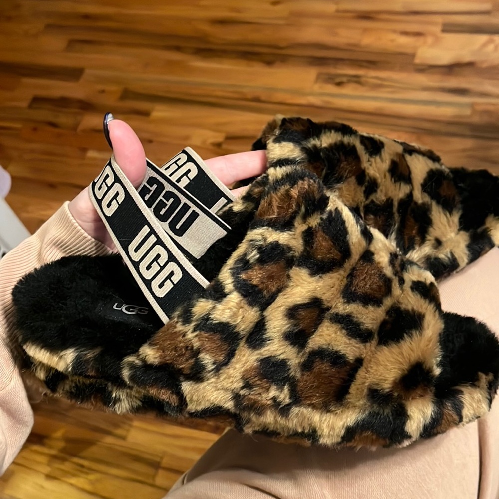Leopard open toe Ugg slippers